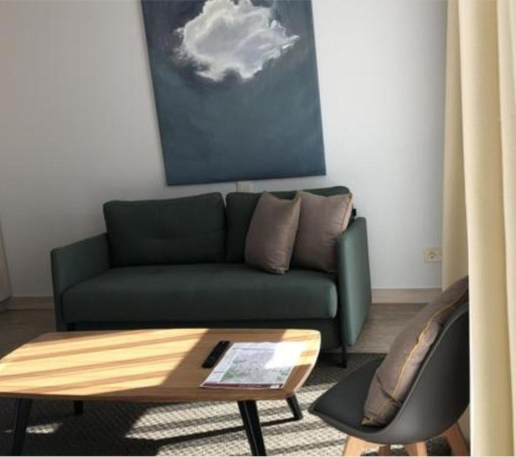 Happy Ugne, The Is In The Heart Of The Old Town, Self-check-in, Car-parking Apartment