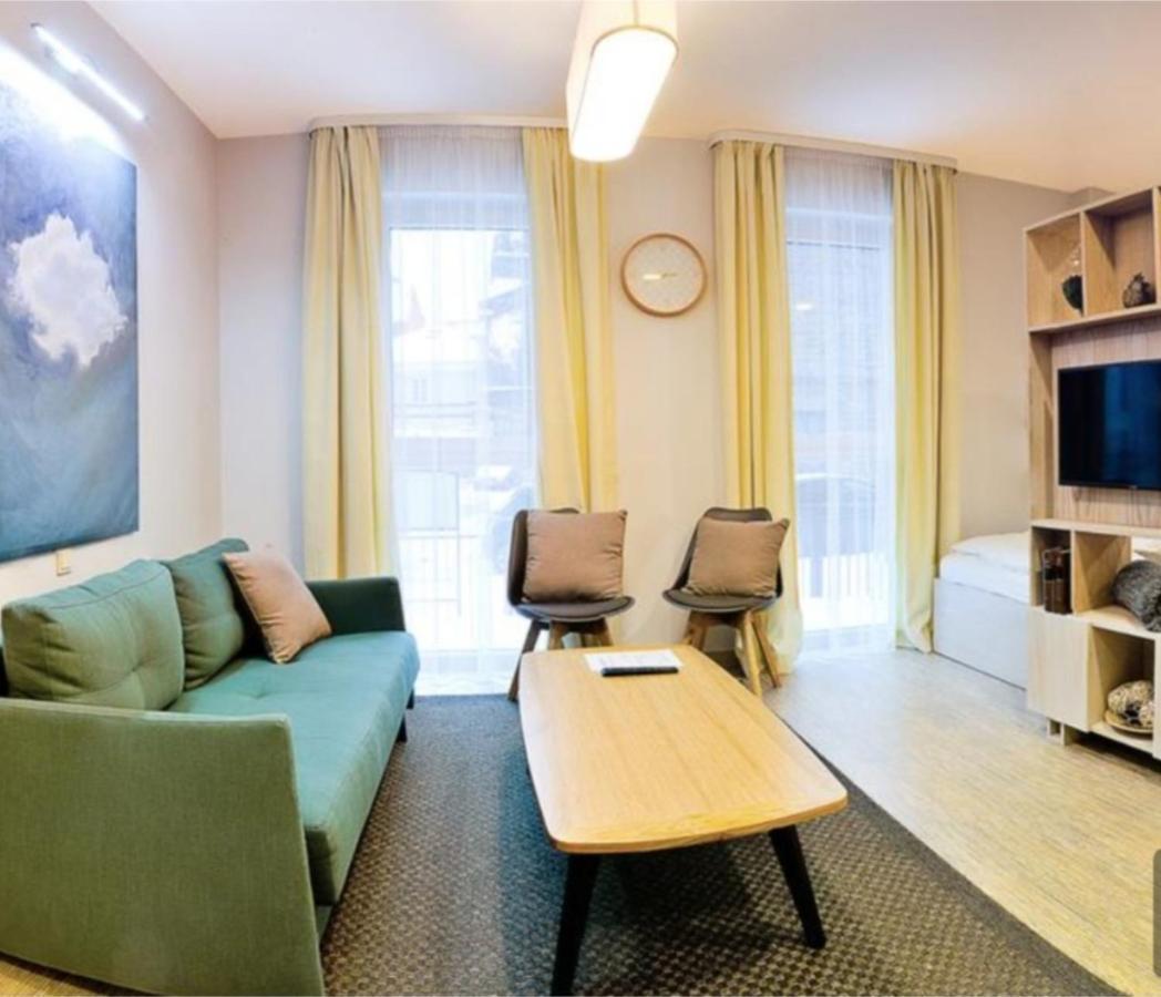 Happy Ugne, The Is In The Heart Of The Old Town, Self-check-in, Car-parking Apartment *