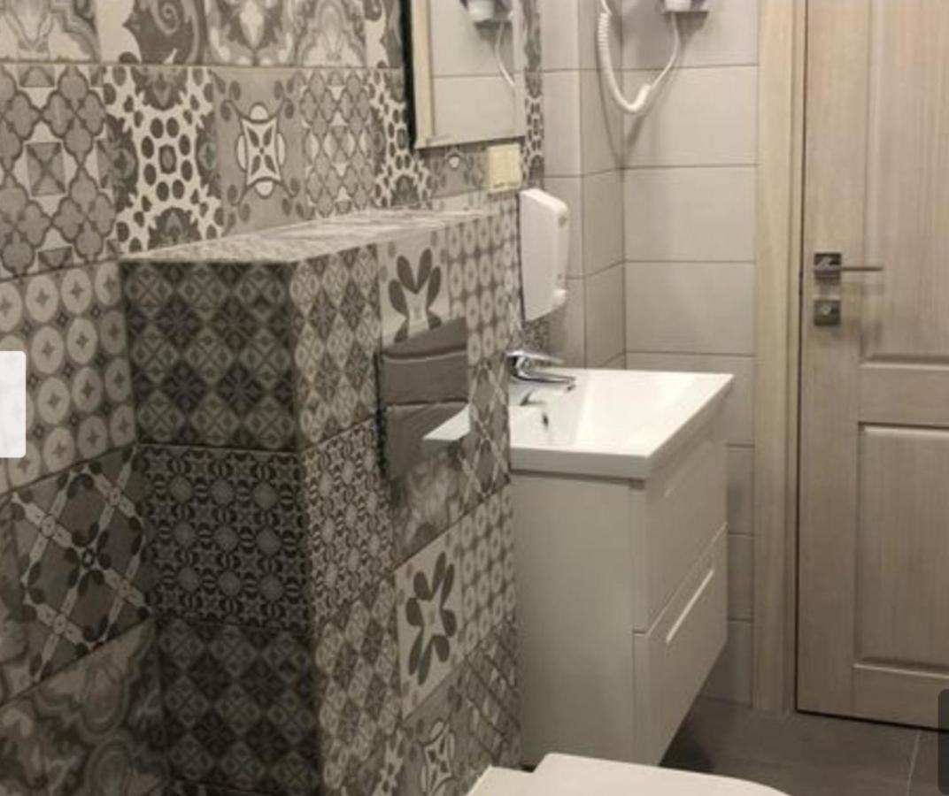Happy Ugne, The Is In The Heart Of The Old Town, Self-check-in, Car-parking Vilnius